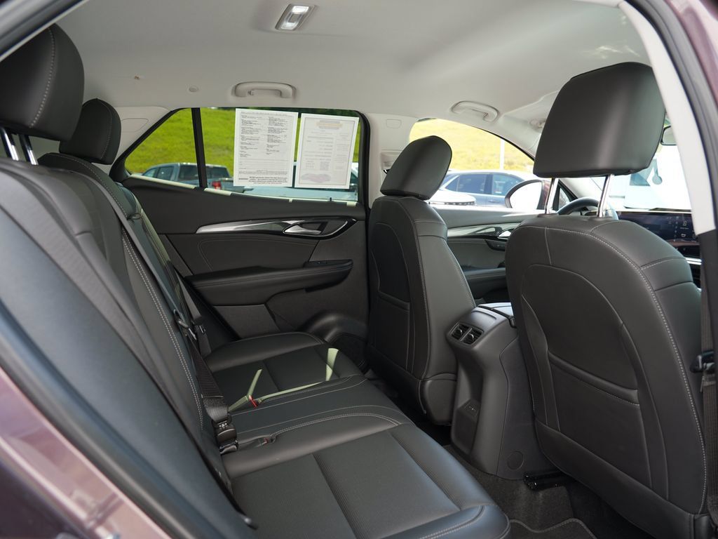 Certified 2024 Buick Envision Preferred AWD/4WD image 29