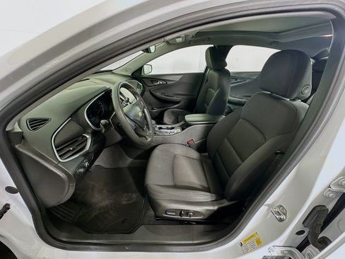 Used 2024 Chevrolet Malibu LT image 13