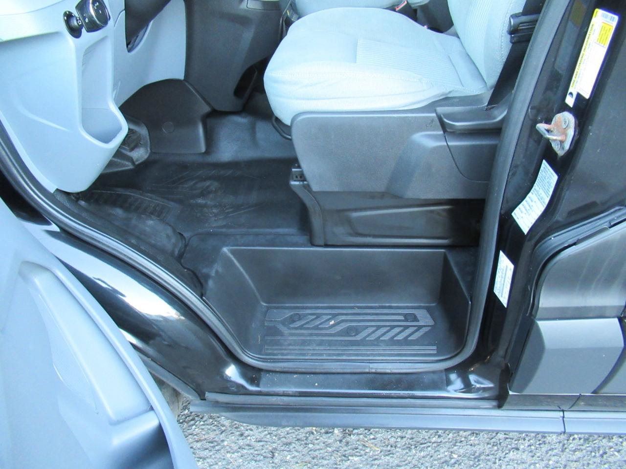Used 2015 Ford Transit 250 148 High Roof RWD image 12