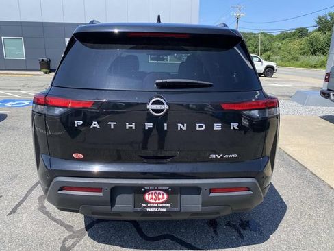 Used 2024 Nissan Pathfinder SV AWD/4WD image 4