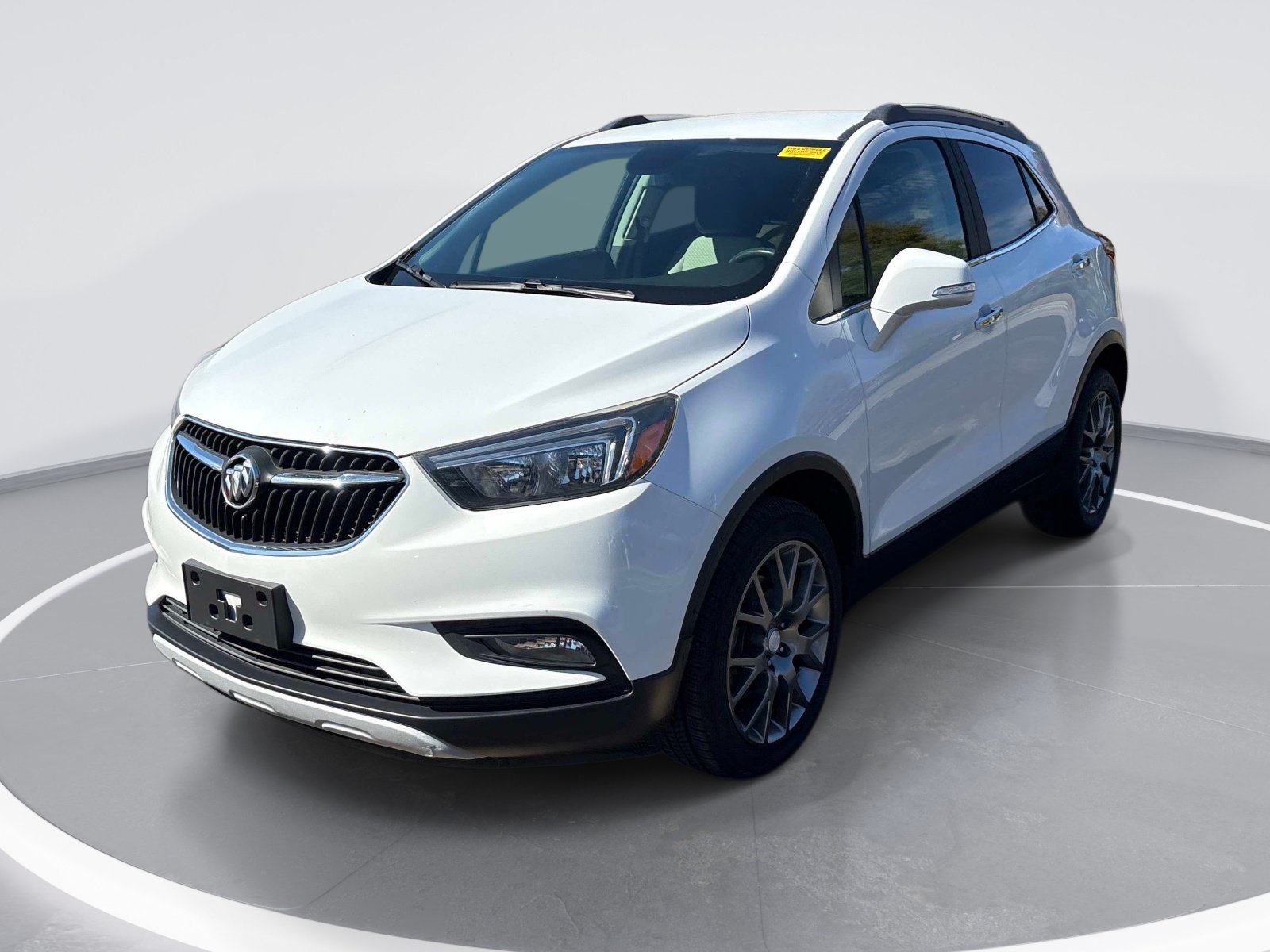 Used 2019 Buick Encore Sport Touring FWD image 3