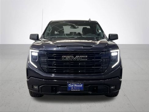 Used 2023 GMC Sierra 1500 Elevation image 4