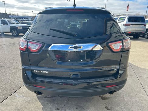 Used 2017 Chevrolet Traverse LT image 6
