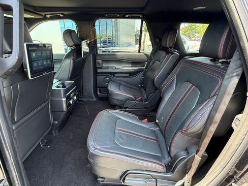 Used 2019 Ford Expedition Limited w/ Equipment Group 303A AWD/4WD image 13