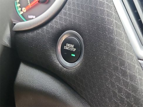 Used 2024 Chevrolet Malibu LT image 24