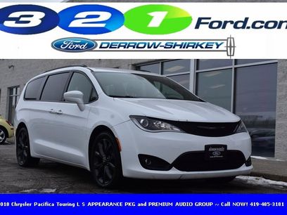 Used 2018 Chrysler Pacifica Touring-L w/ Premium Audio Group