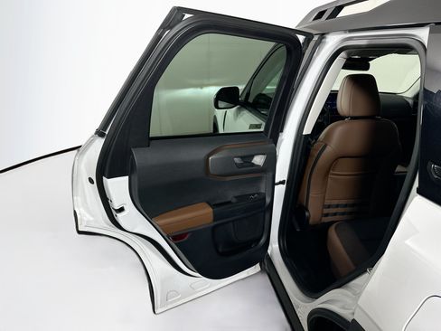 Used 2025 Ford Bronco Sport Outer Banks AWD/4WD image 25