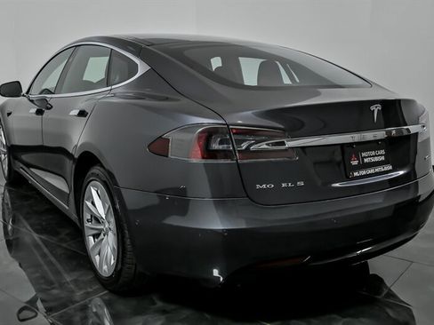 Used 2018 Tesla Model S 100D image 8