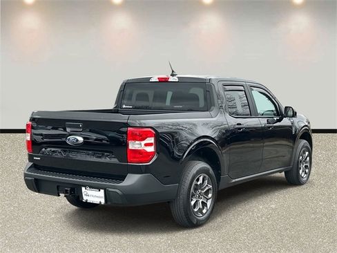 Certified 2024 Ford Maverick XLT w/ XLT Luxury Package image 5