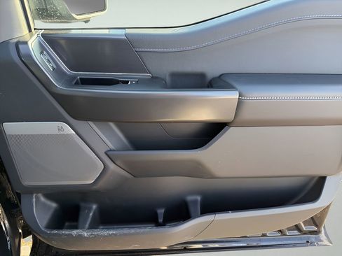 Used 2024 Ford F150 Lariat image 9