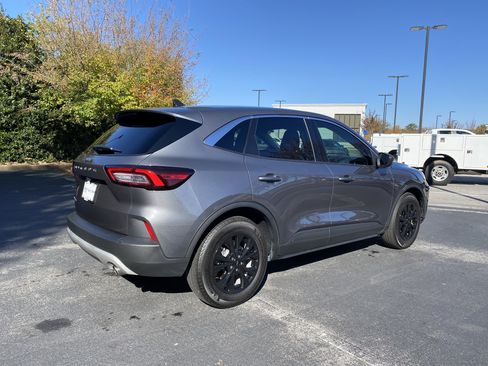 Used 2024 Ford Escape Active image 9