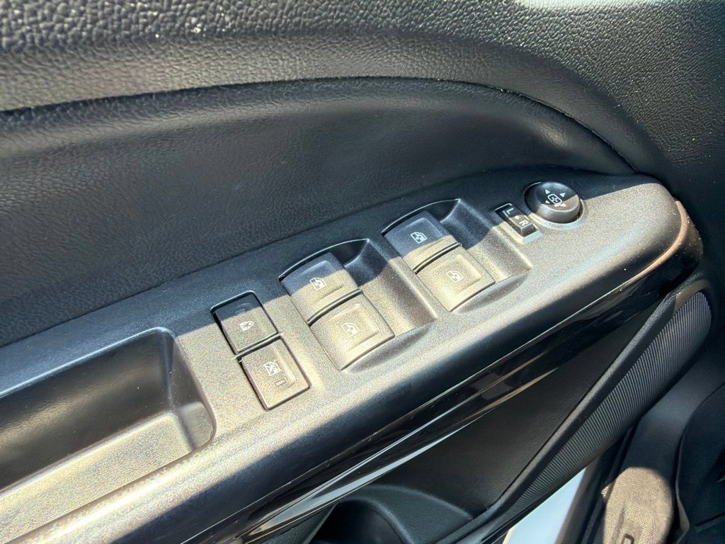 Used 2017 GMC Canyon SLT w/ Driver Alert Package AWD/4WD image 31