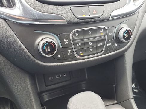 Certified 2024 Chevrolet Equinox LT w/ LPO, Floor Liner Package image 33