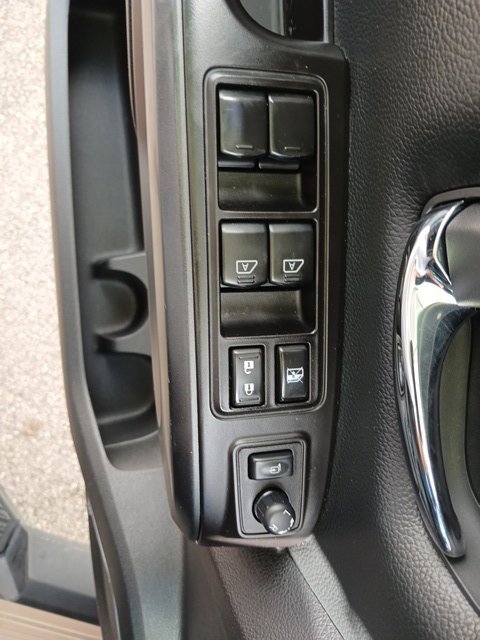 Used 2021 Nissan Titan PRO-4X w/ Pro-4x Convenience Package AWD/4WD image 61