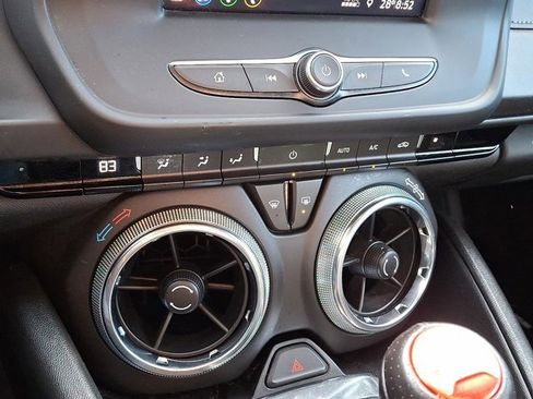 Used 2020 Chevrolet Camaro LT image 21