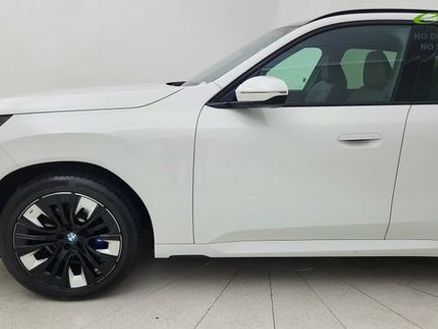 Used 2025 BMW X3 xDrive30i w/ M Sport Package AWD/4WD image 9