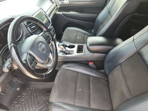 Used 2021 Jeep Grand Cherokee Laredo X AWD/4WD image 13