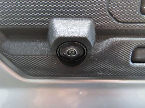 Used 2025 GMC Sierra 2500 AT4 image 50