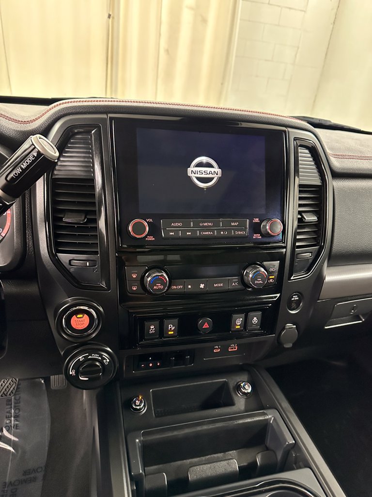 Used 2021 Nissan Titan PRO-4X w/ Pro-4x Convenience Package AWD/4WD image 18
