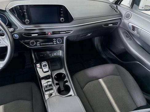 Certified 2022 Hyundai Sonata SEL w/ Convenience Package image 26