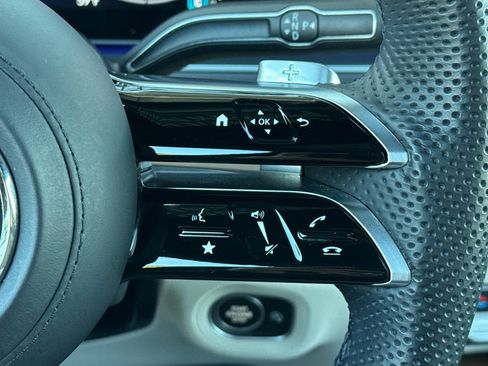 Used 2024 Mercedes-Benz GLS 450 4MATIC image 29