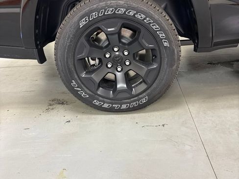 New 2026 RAM 1500 4x4 Crew Cab image 22