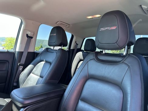 Used 2022 Chevrolet Colorado ZR2 w/ ZR2 Midnight Special Edition AWD/4WD image 23
