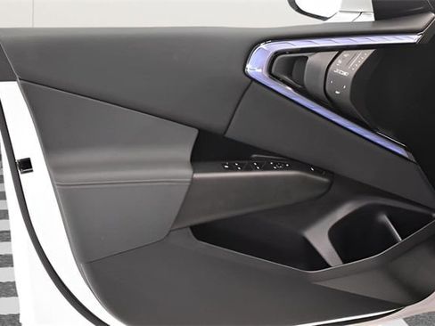 Used 2025 BMW X3 xDrive30i w/ Convenience Package image 22