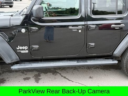 Used 2021 Jeep Wrangler Unlimited Sport AWD/4WD image 9