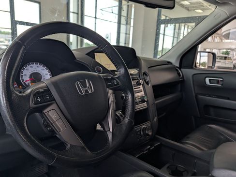Used 2015 Honda Pilot Touring image 12