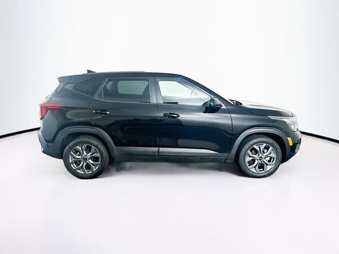 Used 2026 Kia Seltos LX FWD image 10