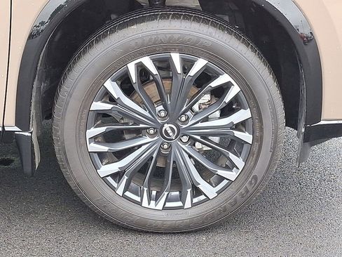 Used 2024 Nissan Rogue Platinum image 8