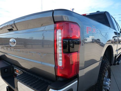 Certified 2025 Ford F250 Lariat w/ FX4 Off-Road Package image 10