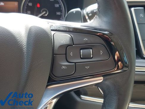 Used 2024 Buick Enclave Essence w/ Technology Package FWD image 25