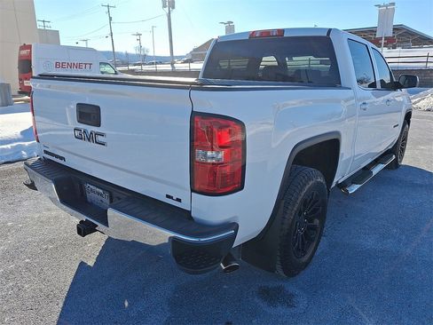 Used 2018 GMC Sierra 1500 SLE w/ SLE Value Package image 10