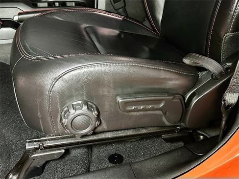 Used 2018 Jeep Wrangler Unlimited Rubicon w/ LED Lighting Group image 16