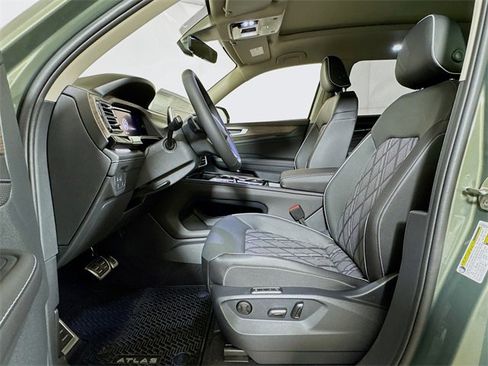 New 2026 Volkswagen Atlas SEL Premium R-Line image 12