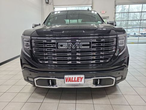Used 2025 GMC Sierra 1500 Denali Ultimate AWD/4WD image 6
