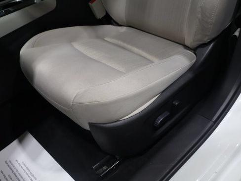 Used 2024 Nissan Altima 2.5 SV AWD/4WD image 10