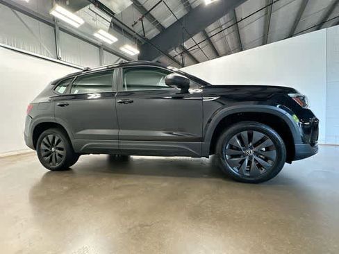 Certified 2023 Volkswagen Taos S FWD image 3