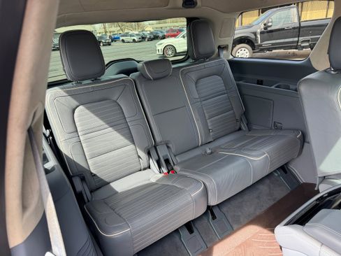 Used 2020 Lincoln Navigator Black Label image 16