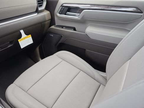 New 2026 Chevrolet Silverado 3500 LTZ w/ LTZ Premium Package AWD/4WD image 22