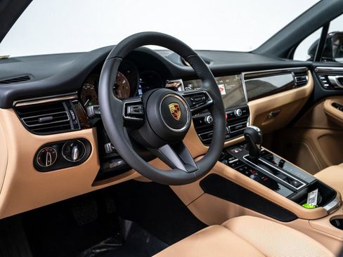 New 2026 Porsche Macan image 13