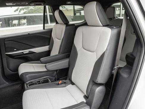 New 2026 Lexus TX 500h AWD image 9