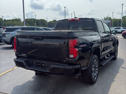 Used 2024 Chevrolet Colorado LT w/ LT Convenience Package III AWD/4WD image 5