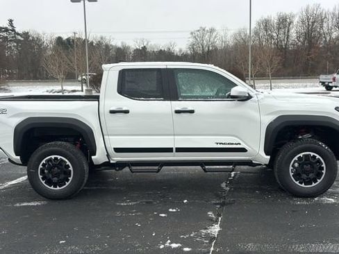 New 2026 Toyota Tacoma TRD Off-Road image 27