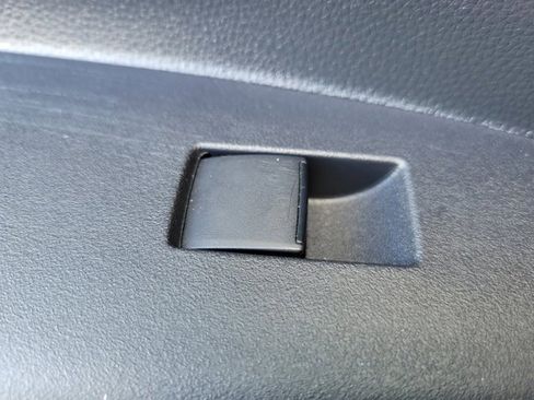 Used 2023 Toyota Corolla LE image 17