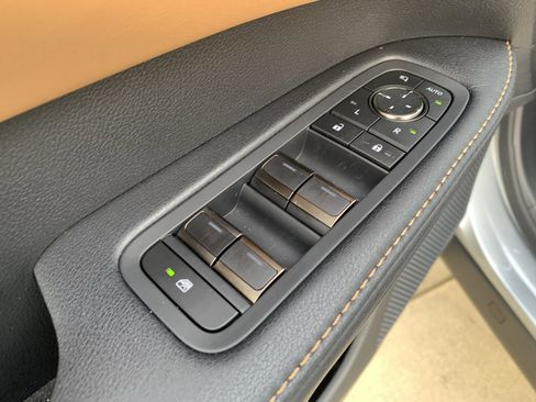 Used 2025 Lexus RX 350 Premium w/ Accessory Package (Z1) image 15