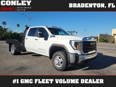 New 2025 GMC Sierra 3500 Pro w/ Convenience Package