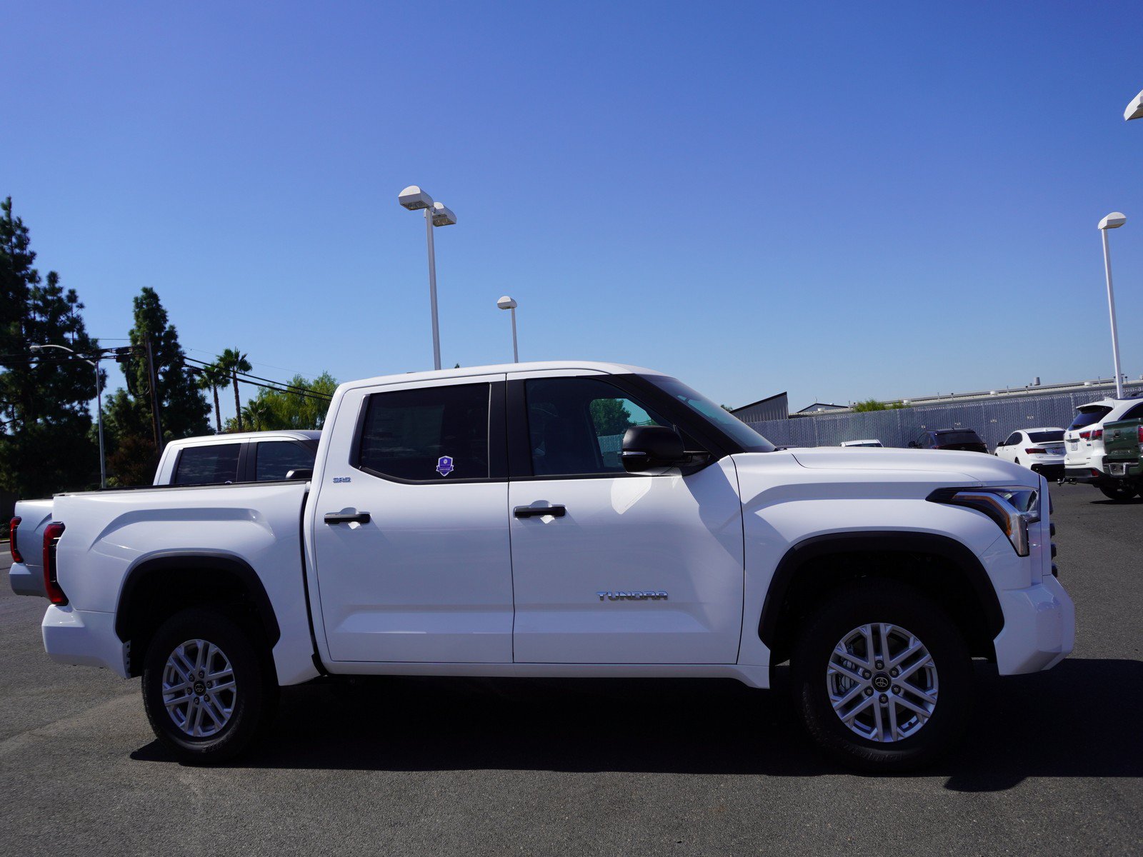 New 2026 Toyota Tundra SR5 w/ SR5 Convenience Package AWD/4WD image 4